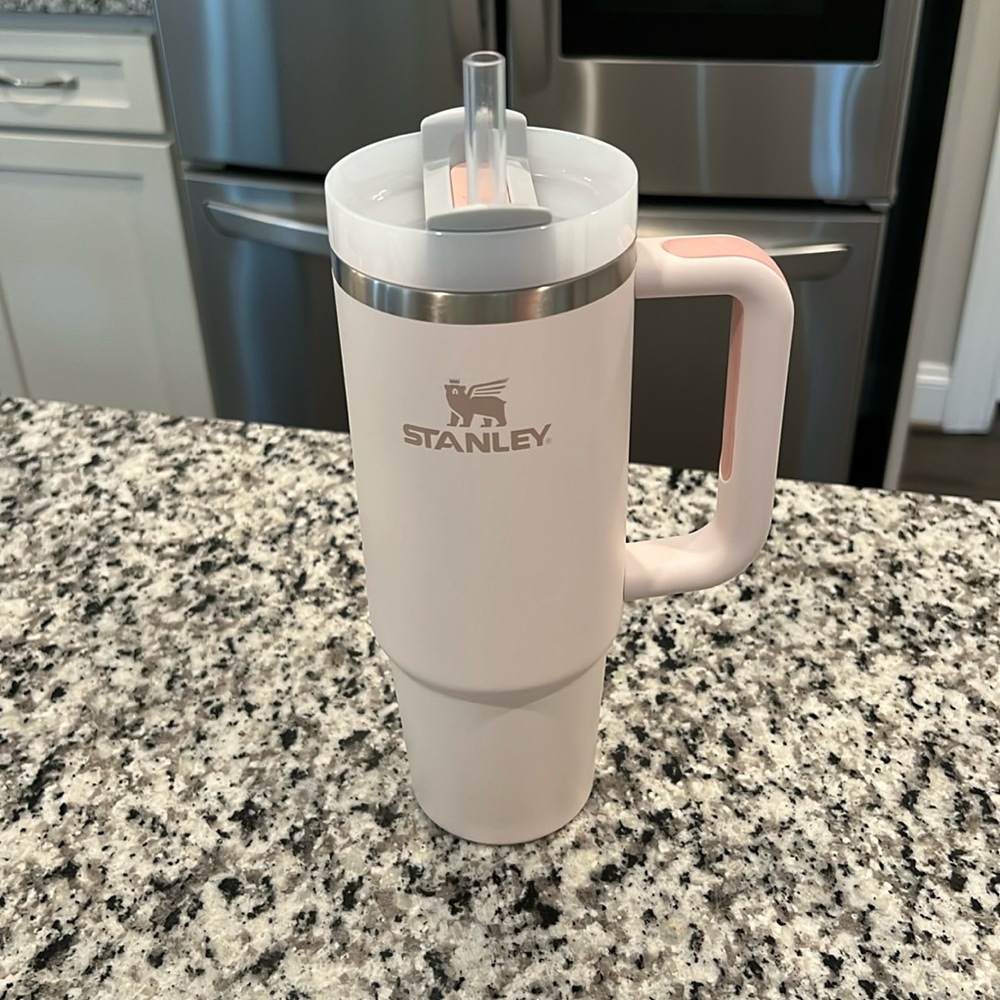 Stanley Cup. 30 oz. Perfect condition.